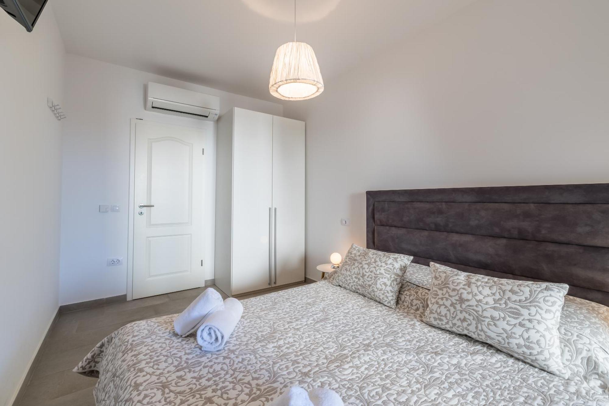 Villa Luce Del Sole Mirce Eksteriør billede